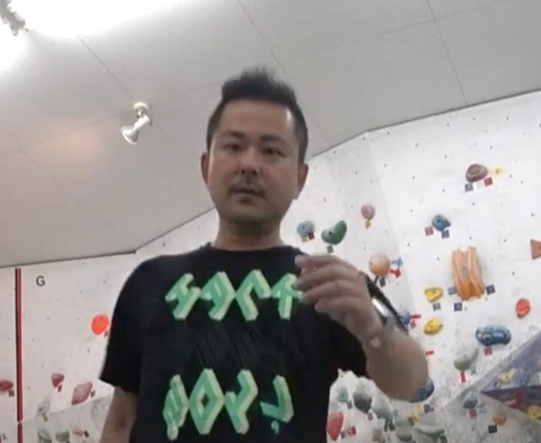 0d1c51a2ca925392bfd6cf6a908bdf38-1