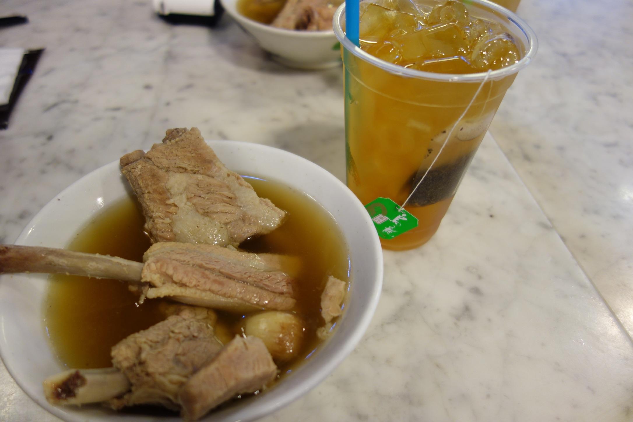 587B64C4-DEBF-404A-9AF1-E4FCB854460C_1_102_o